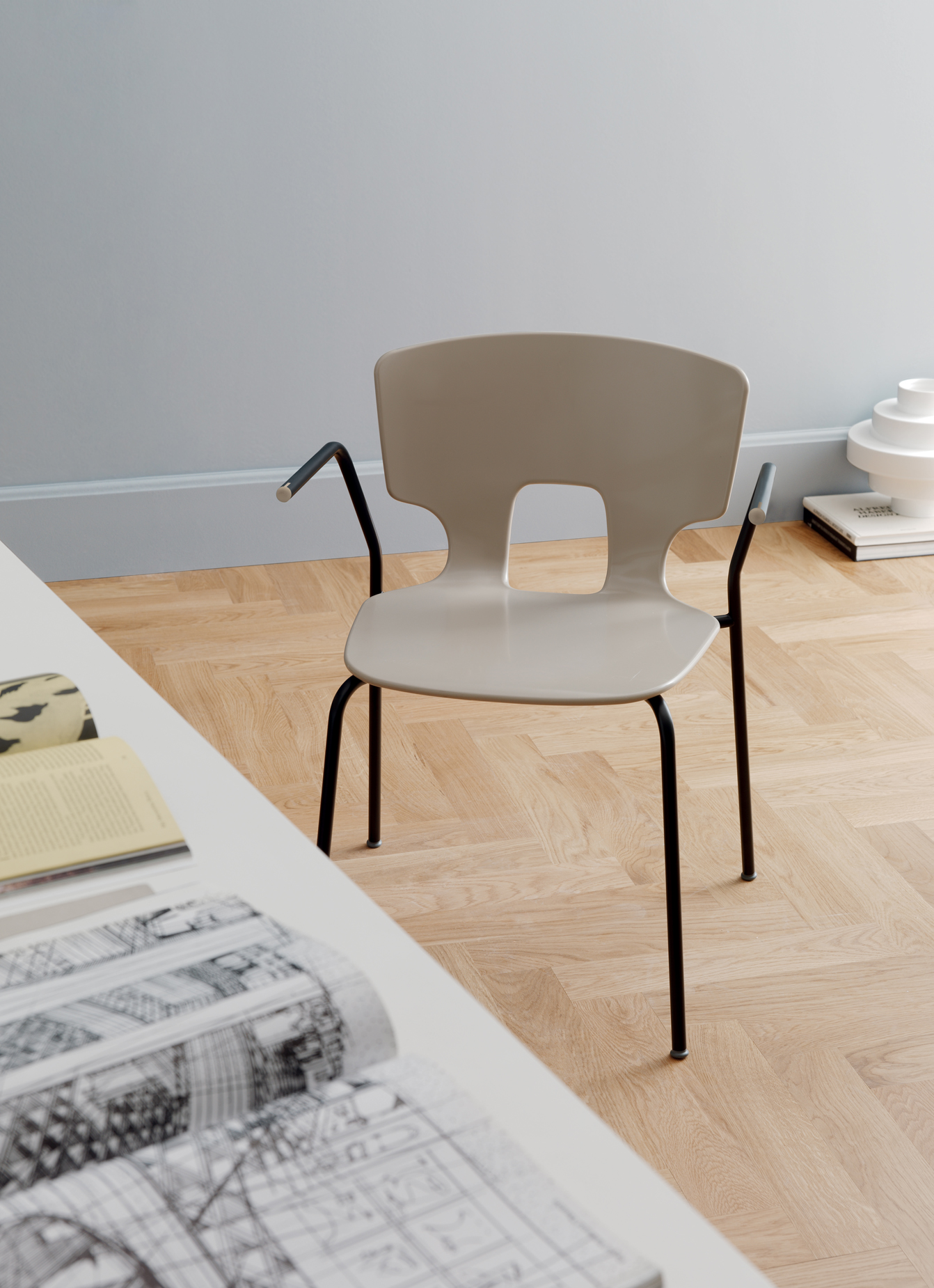 Sillas Erice arm | MINIM – mobiliario e iluminación de diseño